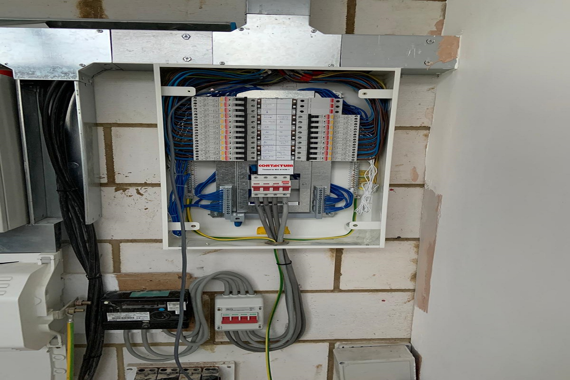 3 phase distribuation light 2